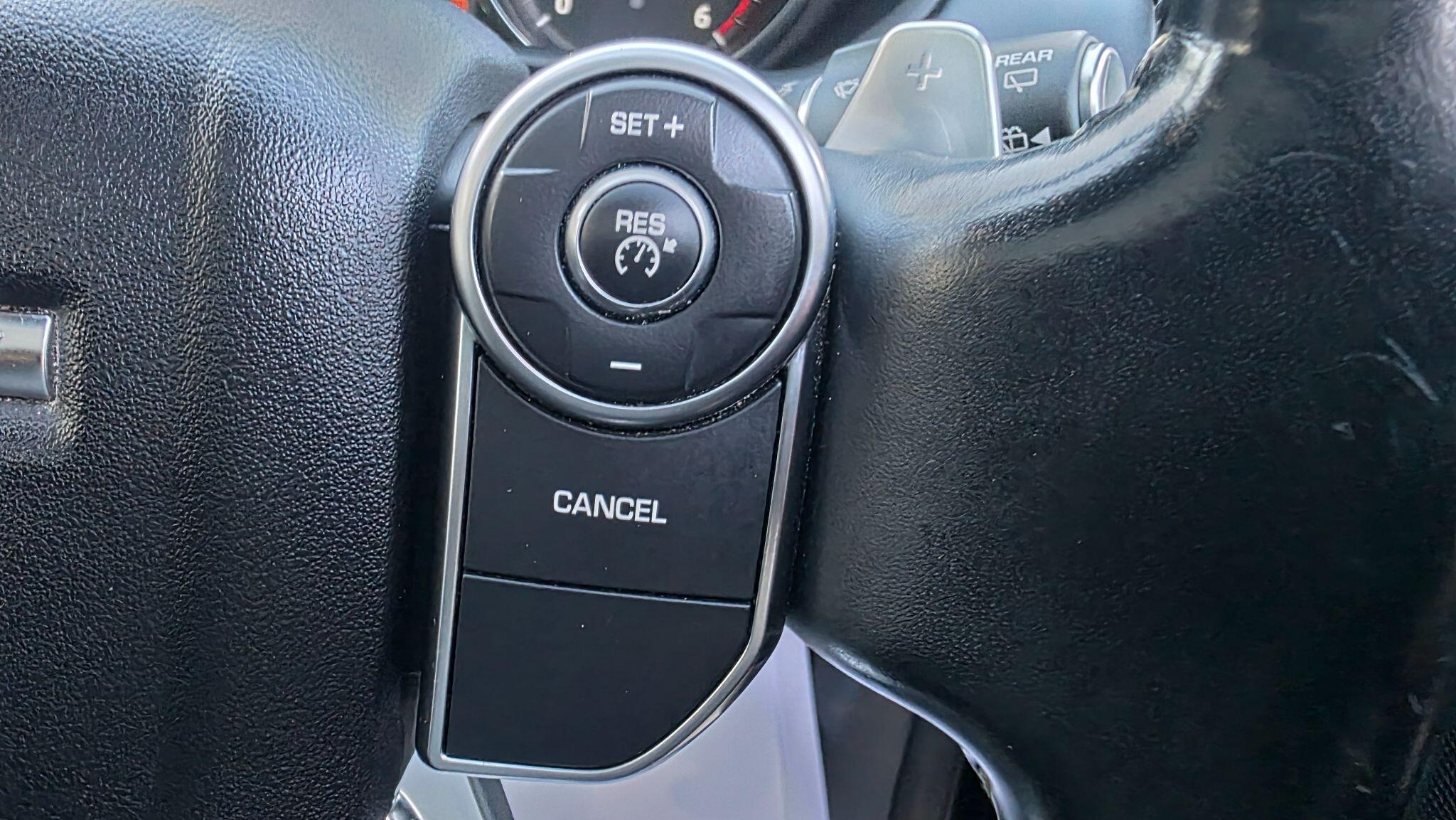 Land Rover Discovery - Image 27