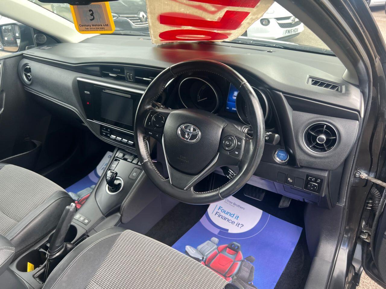 Toyota Auris - Image 14