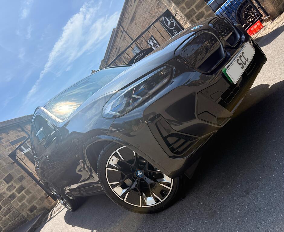 BMW iX3 - Image 4