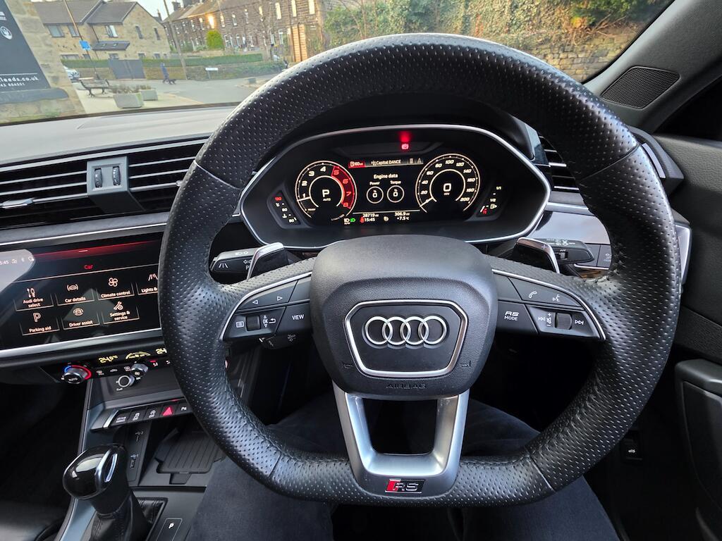 Audi RS Q3 - Image 40
