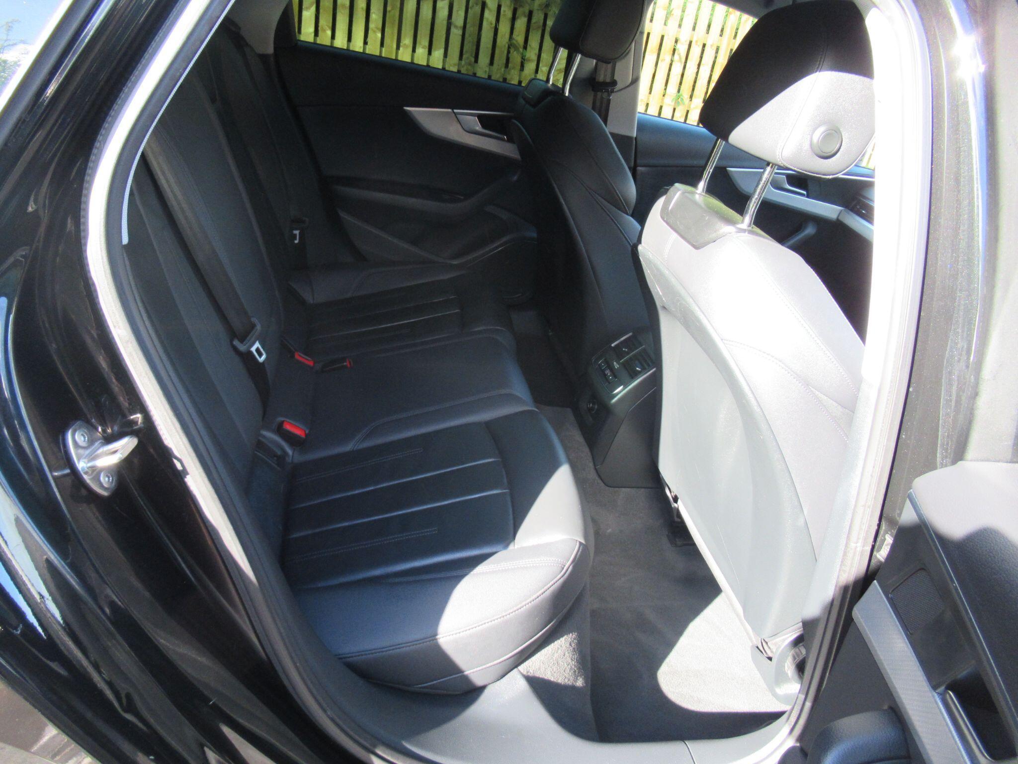Audi A4 Avant - Image 10