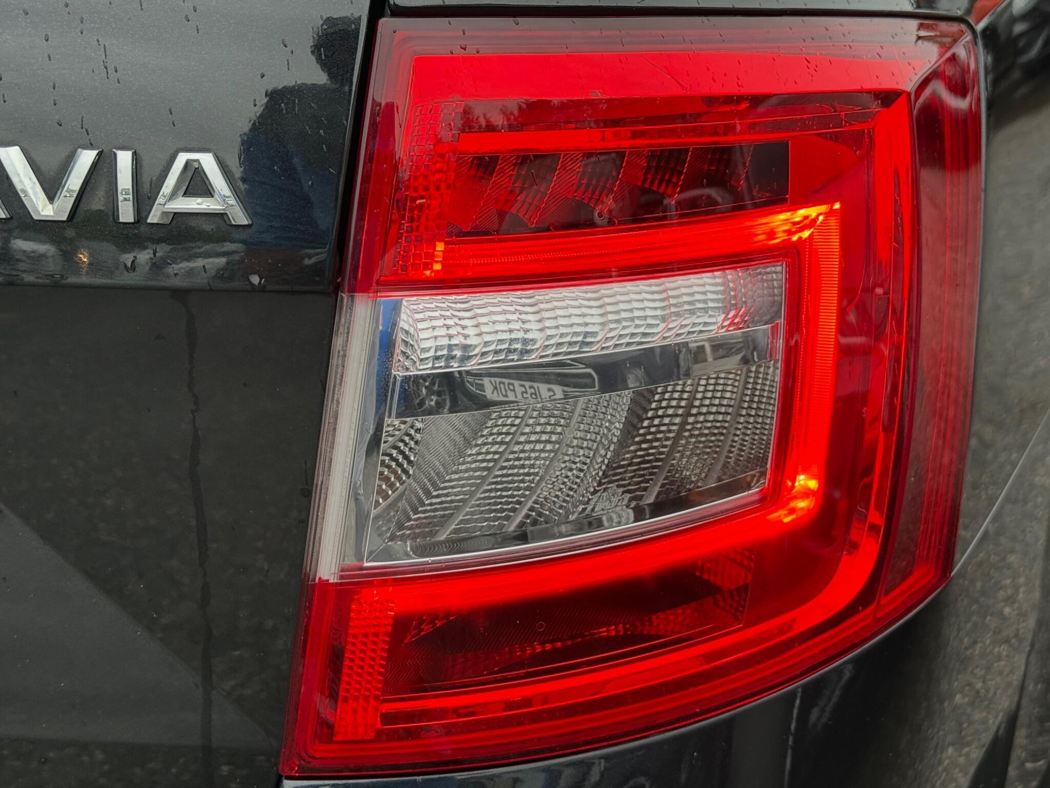 Skoda Octavia - Image 61