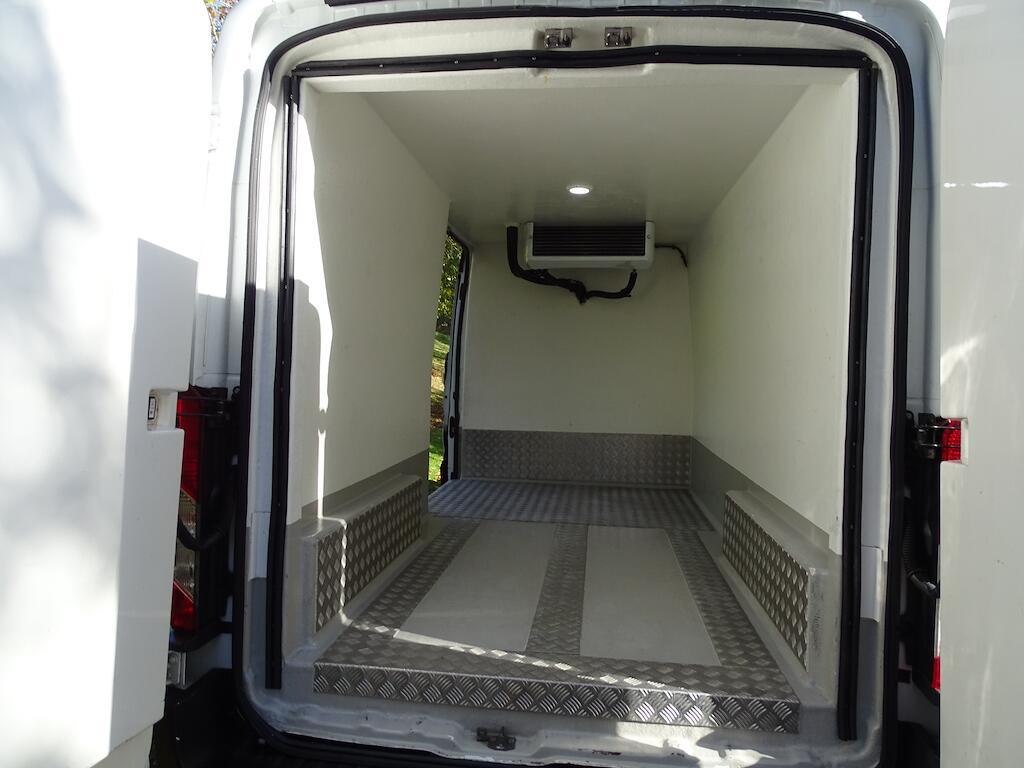 Ford Transit - Image 14