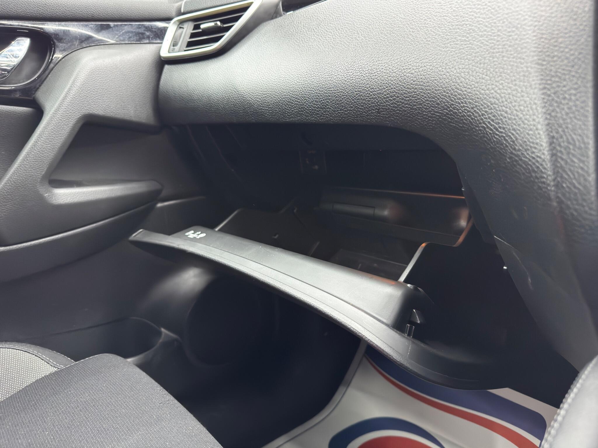 Nissan Qashqai - Image 35