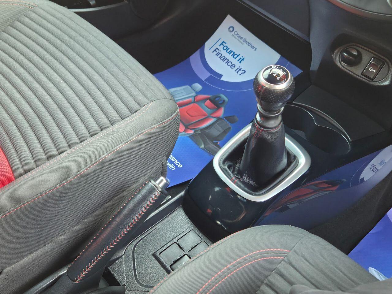 Toyota Yaris - Image 34