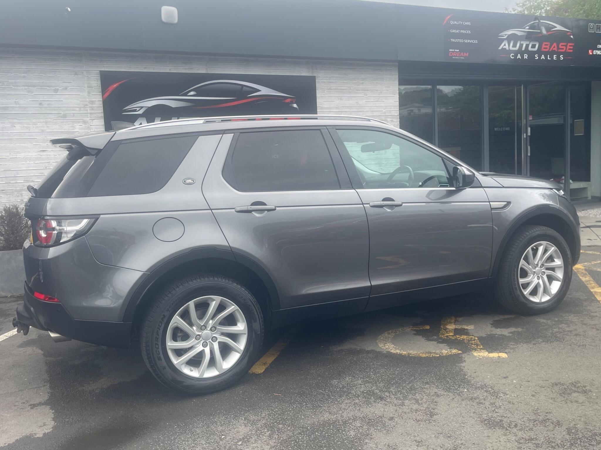 Land Rover DISCOVERY SPORT - Image 19