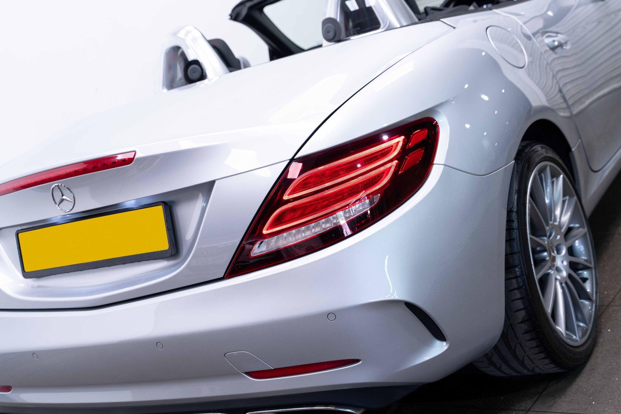Mercedes SLC - Image 9