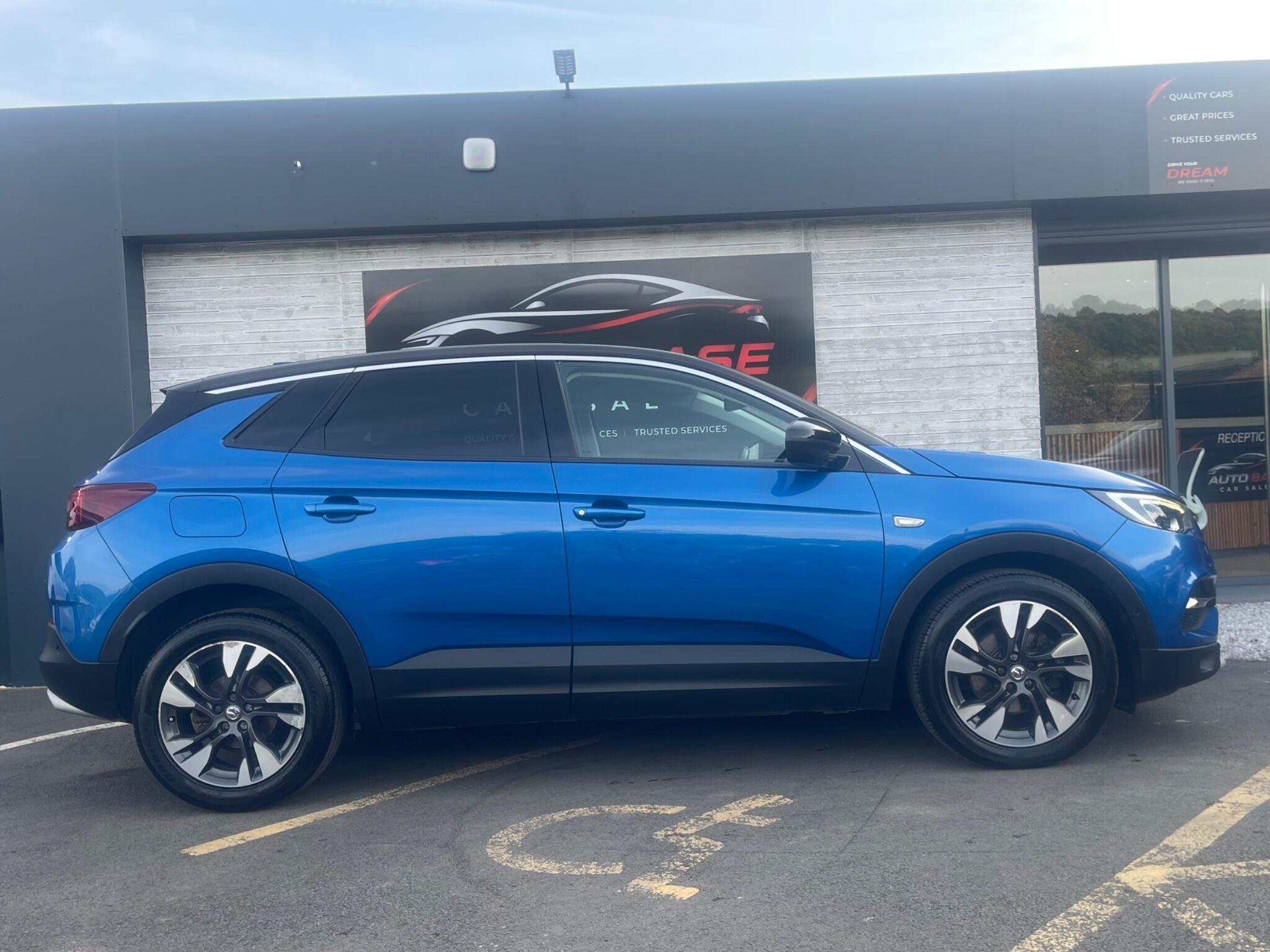Vauxhall Grandland X - Image 18