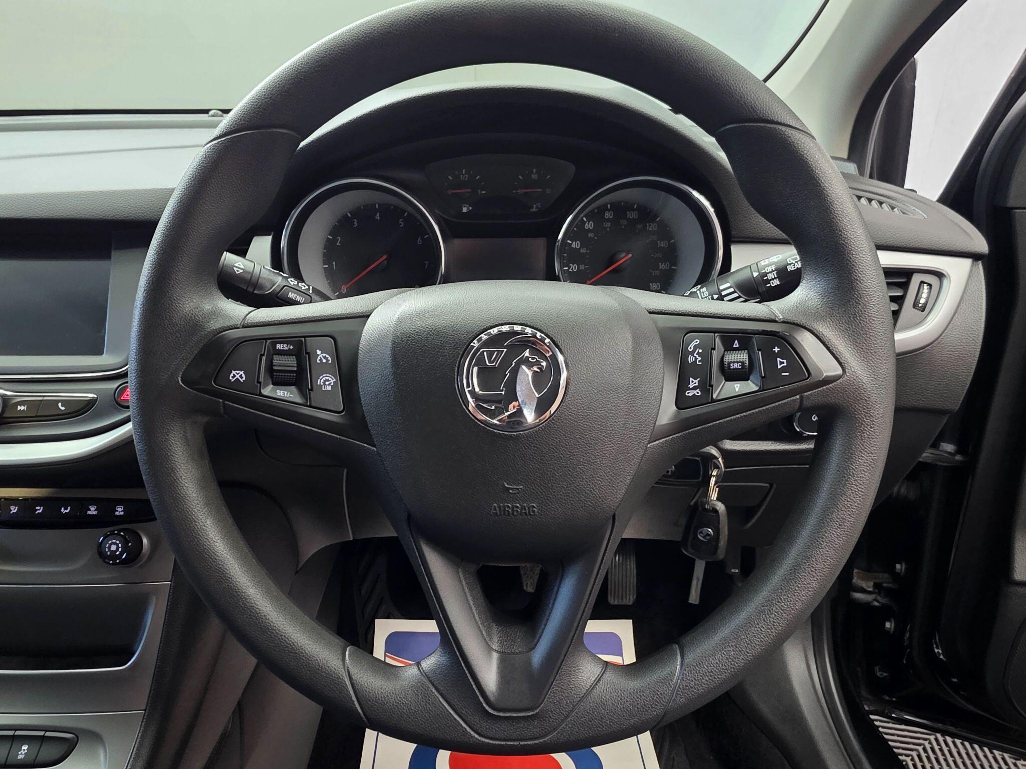 Vauxhall Astra - Image 19