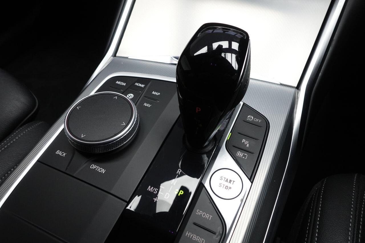 BMW 3 Series - Image 54