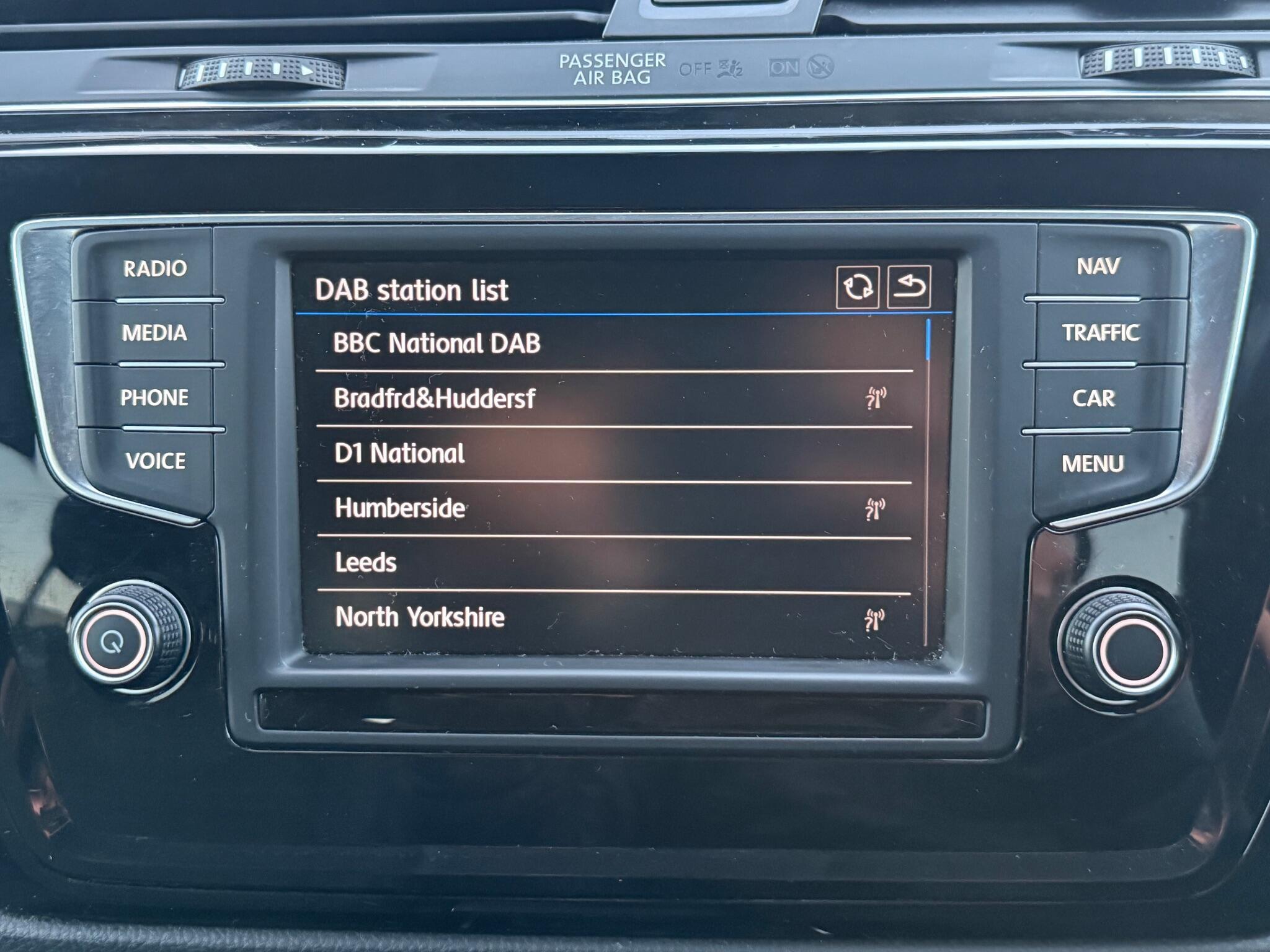 Volkswagen Touran - Image 35