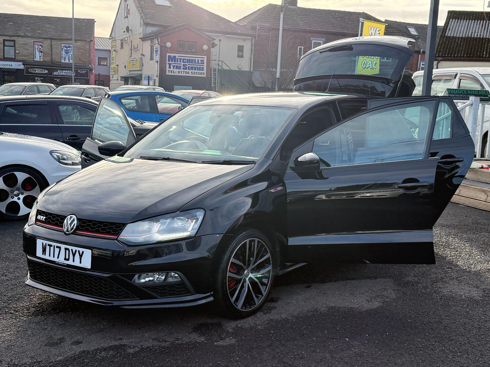 Volkswagen Polo - Image 18