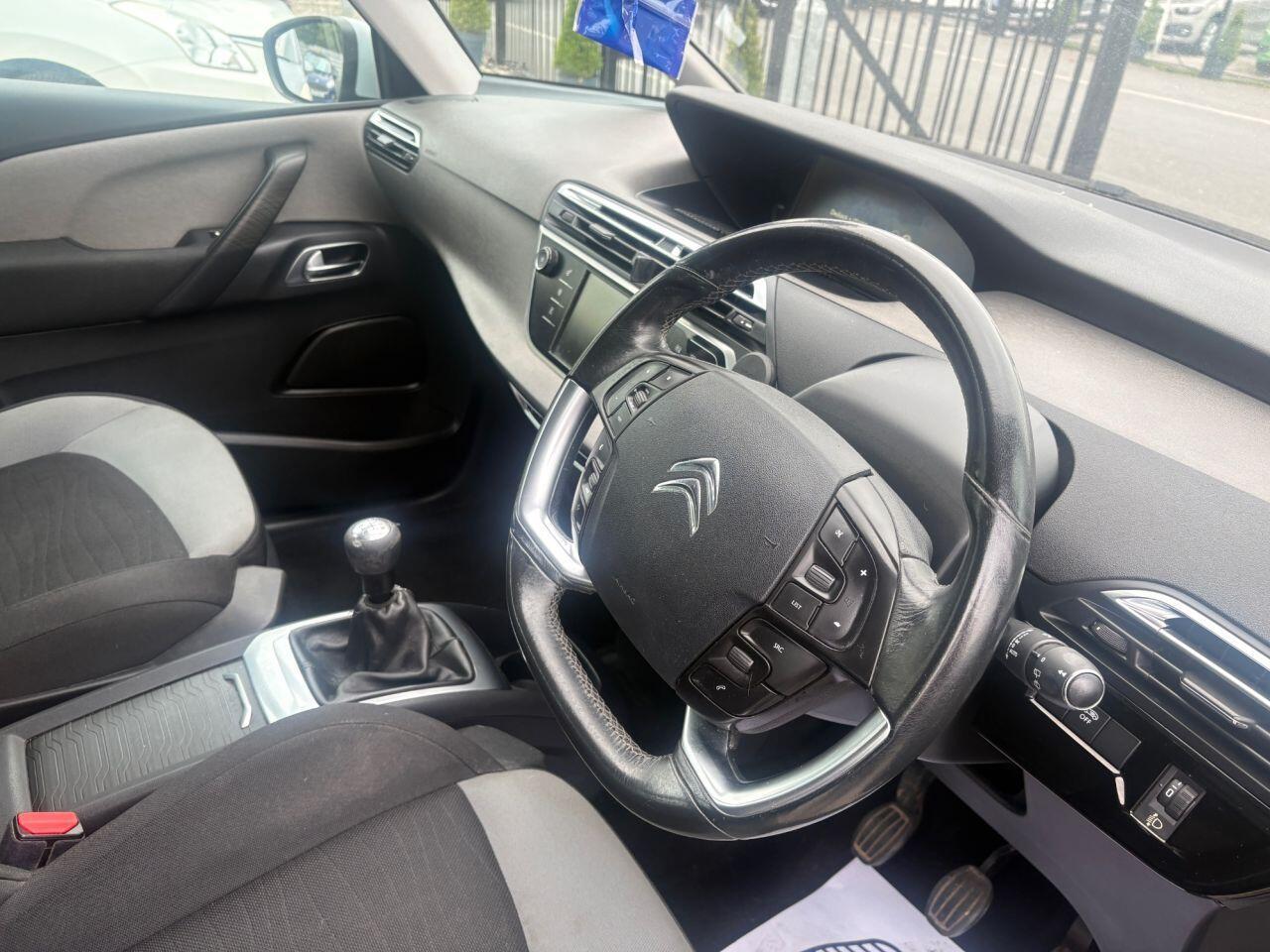 Citroen C4 Picasso - Image 9