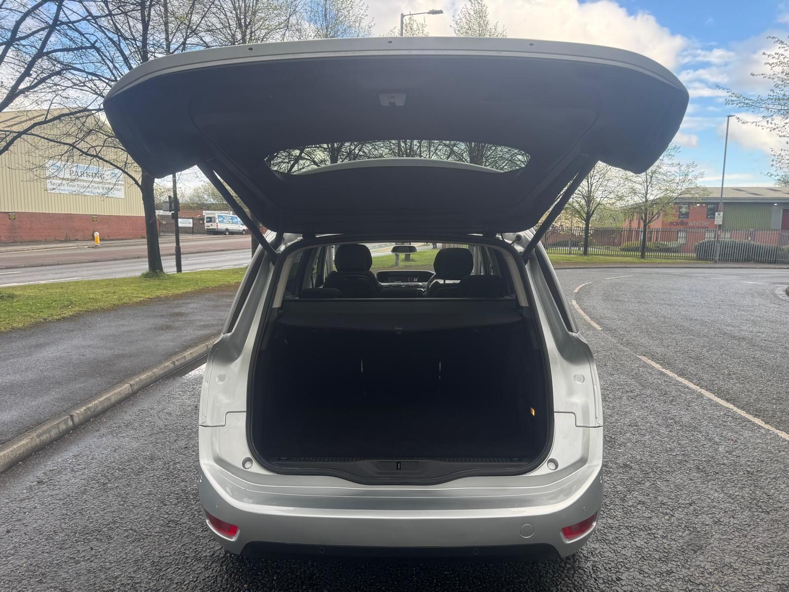 Citroen Grand C4 Picasso - Image 42