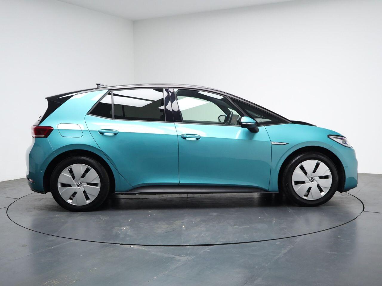 Volkswagen ID.3 - Image 14