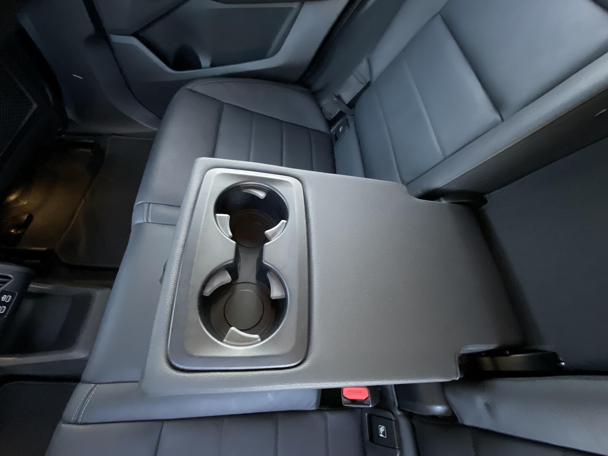BMW iX1 - Image 18