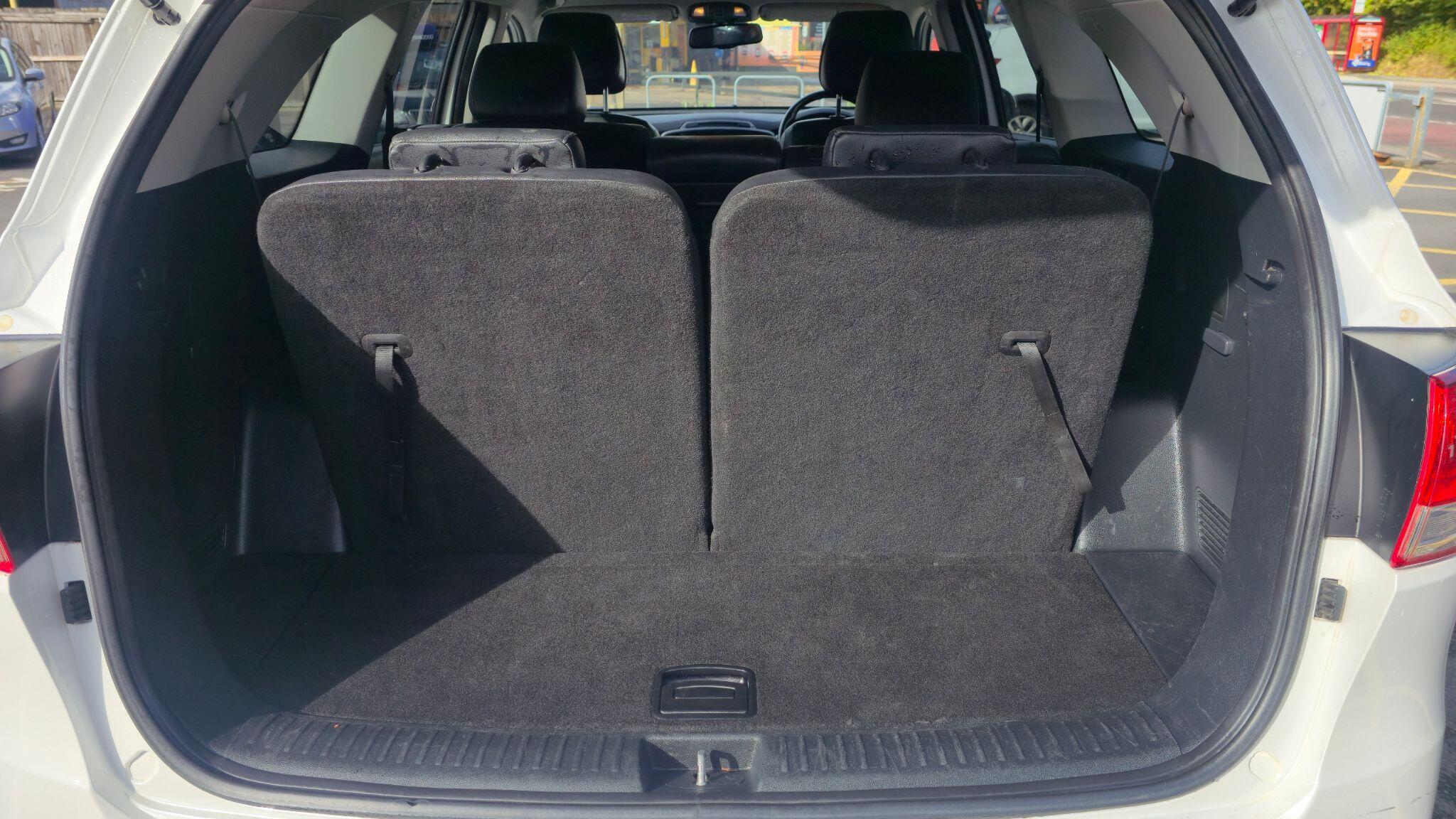 Kia Sorento - Image 15