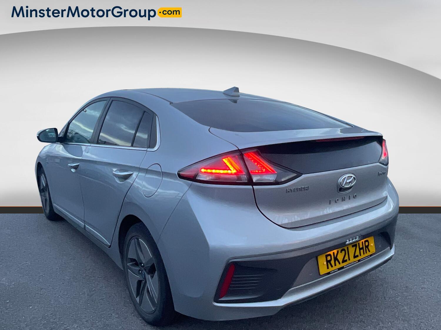 Hyundai Ioniq - Image 4