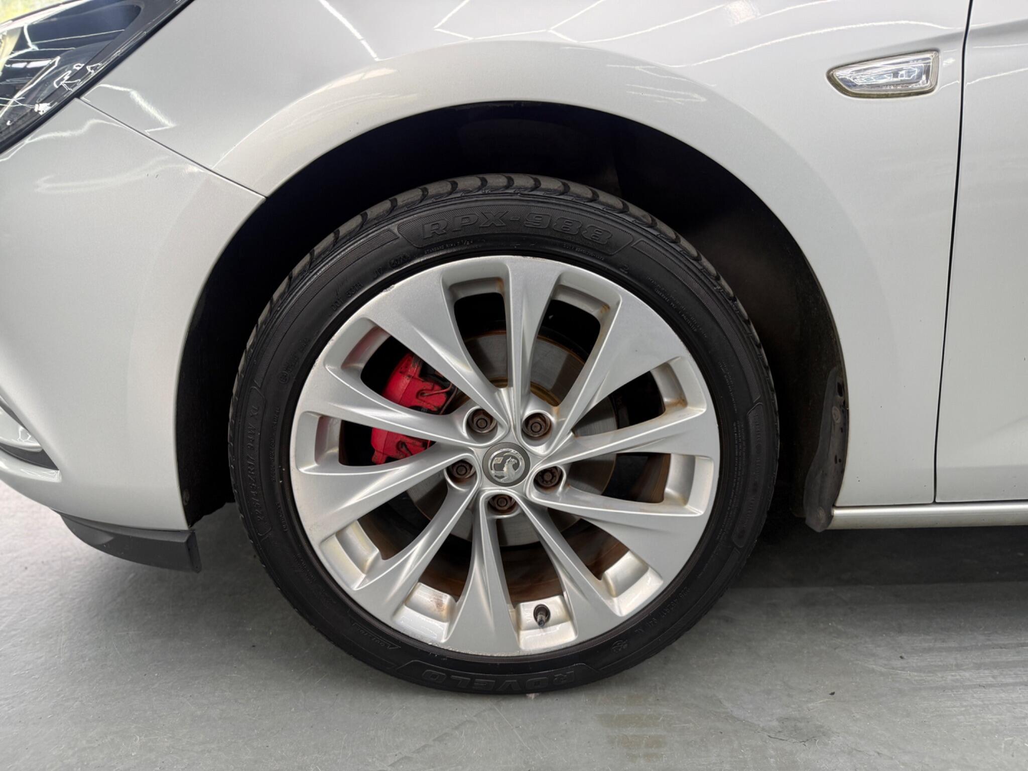 Vauxhall Astra - Image 9