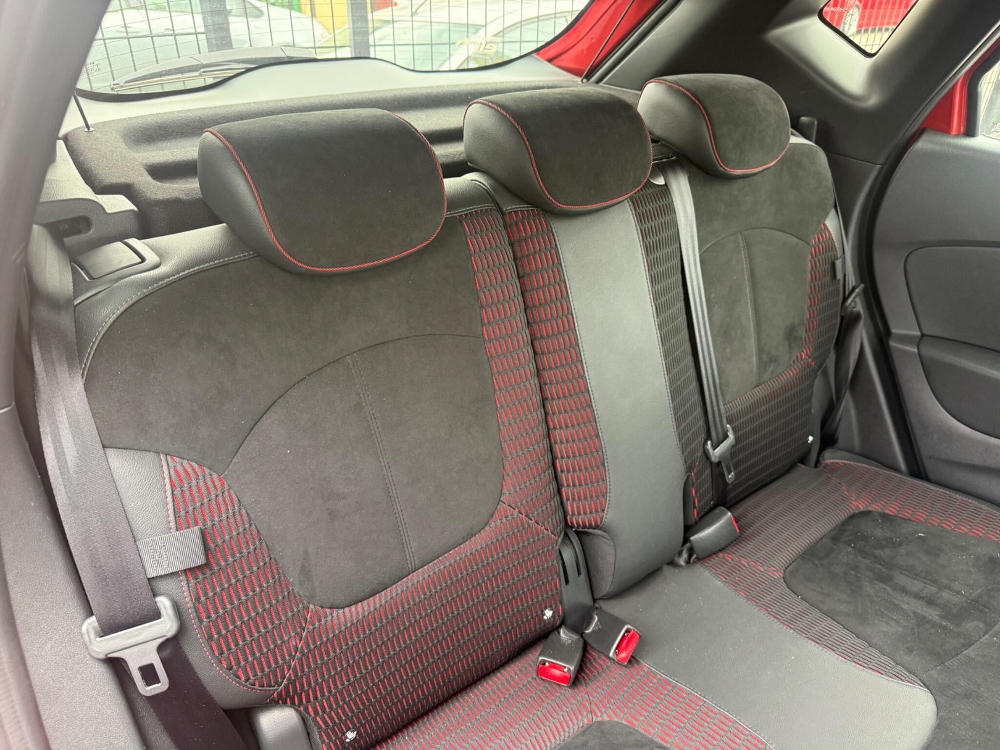 Renault Captur - Image 7