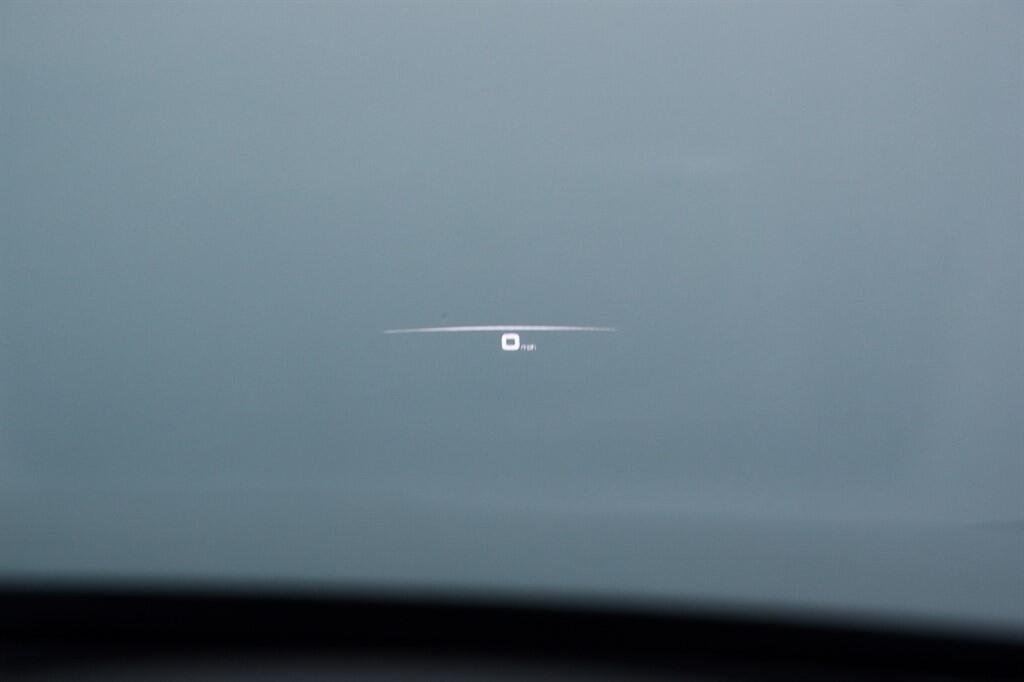 Porsche Cayenne - Image 21