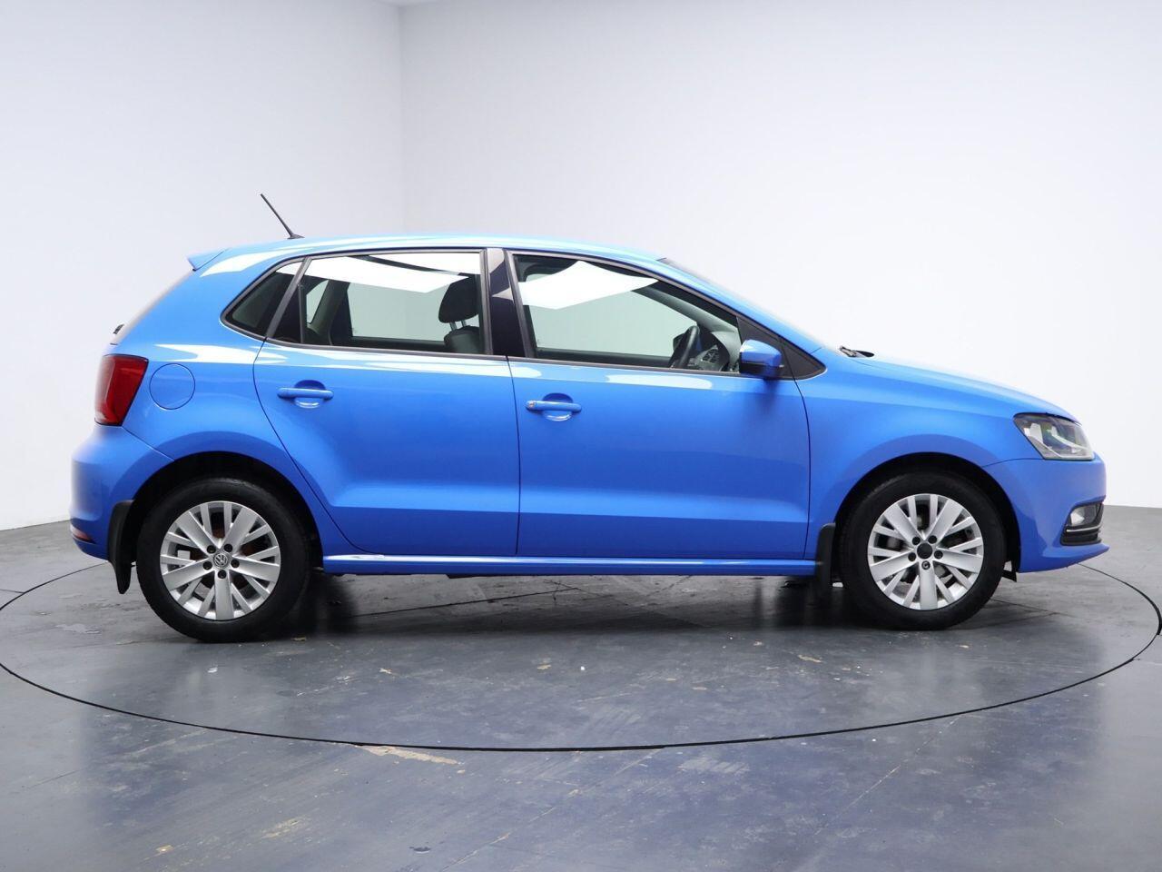 Volkswagen Polo - Image 14