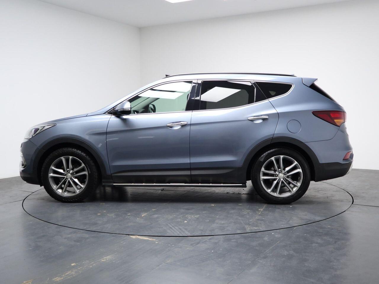 Hyundai Santa Fe - Image 8