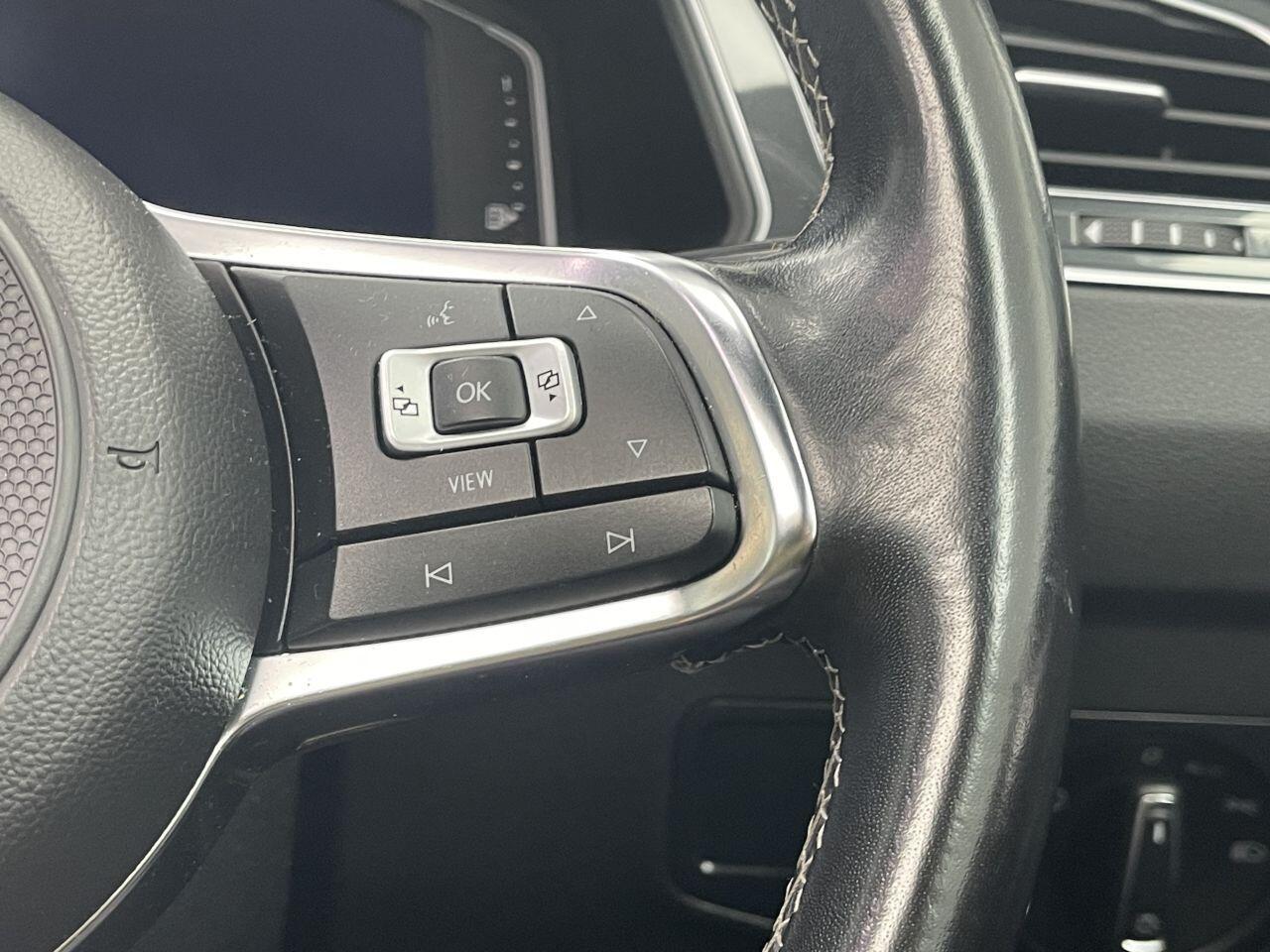 Volkswagen Tiguan - Image 25