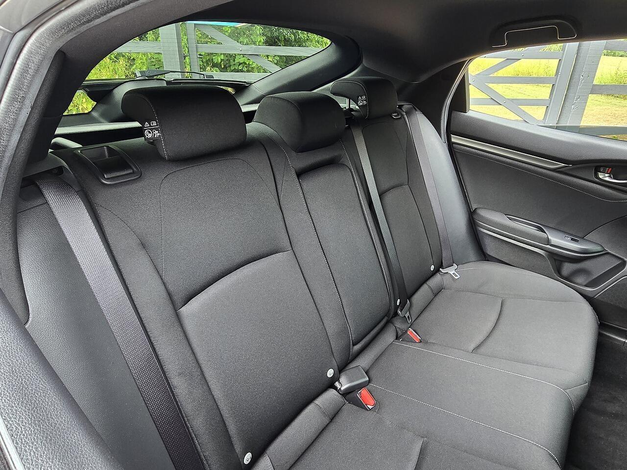 Honda Civic - Image 10