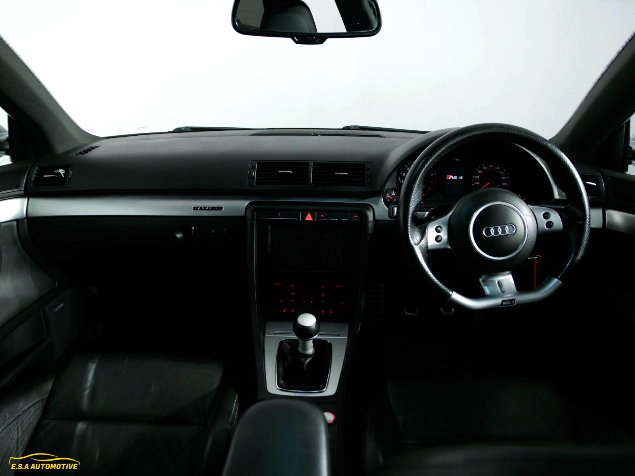 Audi Rs4 Avant - Image 13