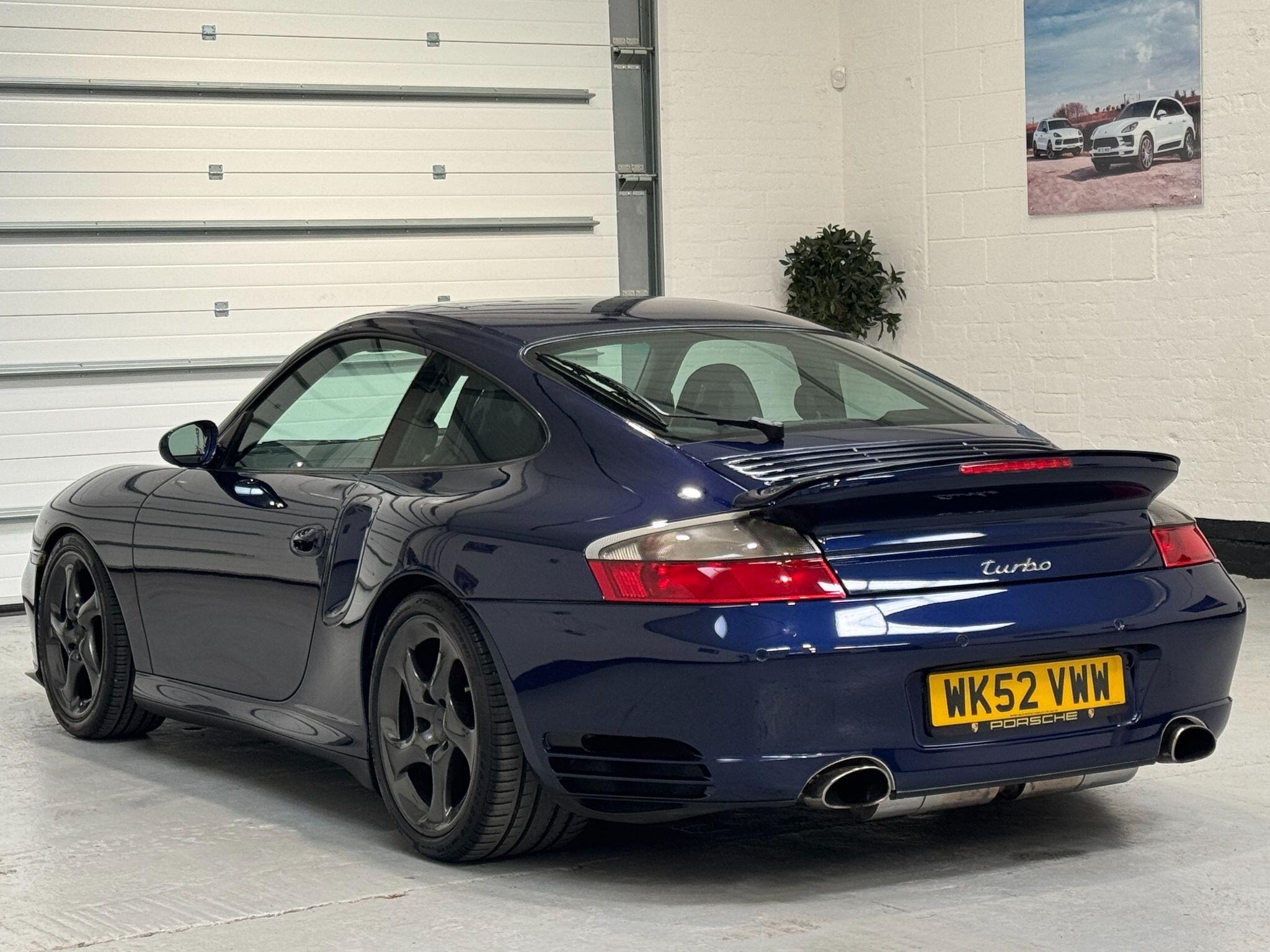 Porsche 911 - Image 15