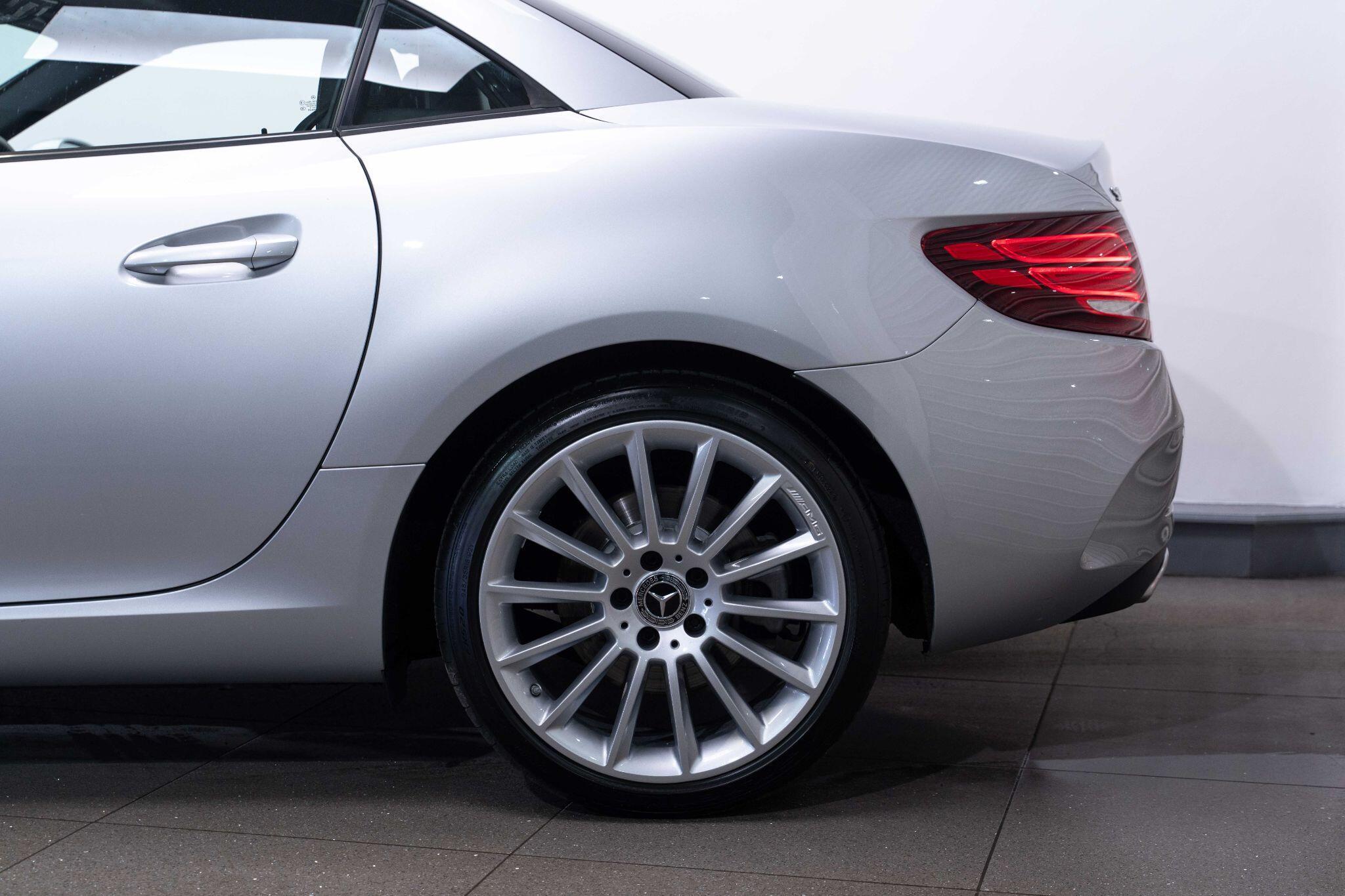 Mercedes SLC - Image 23