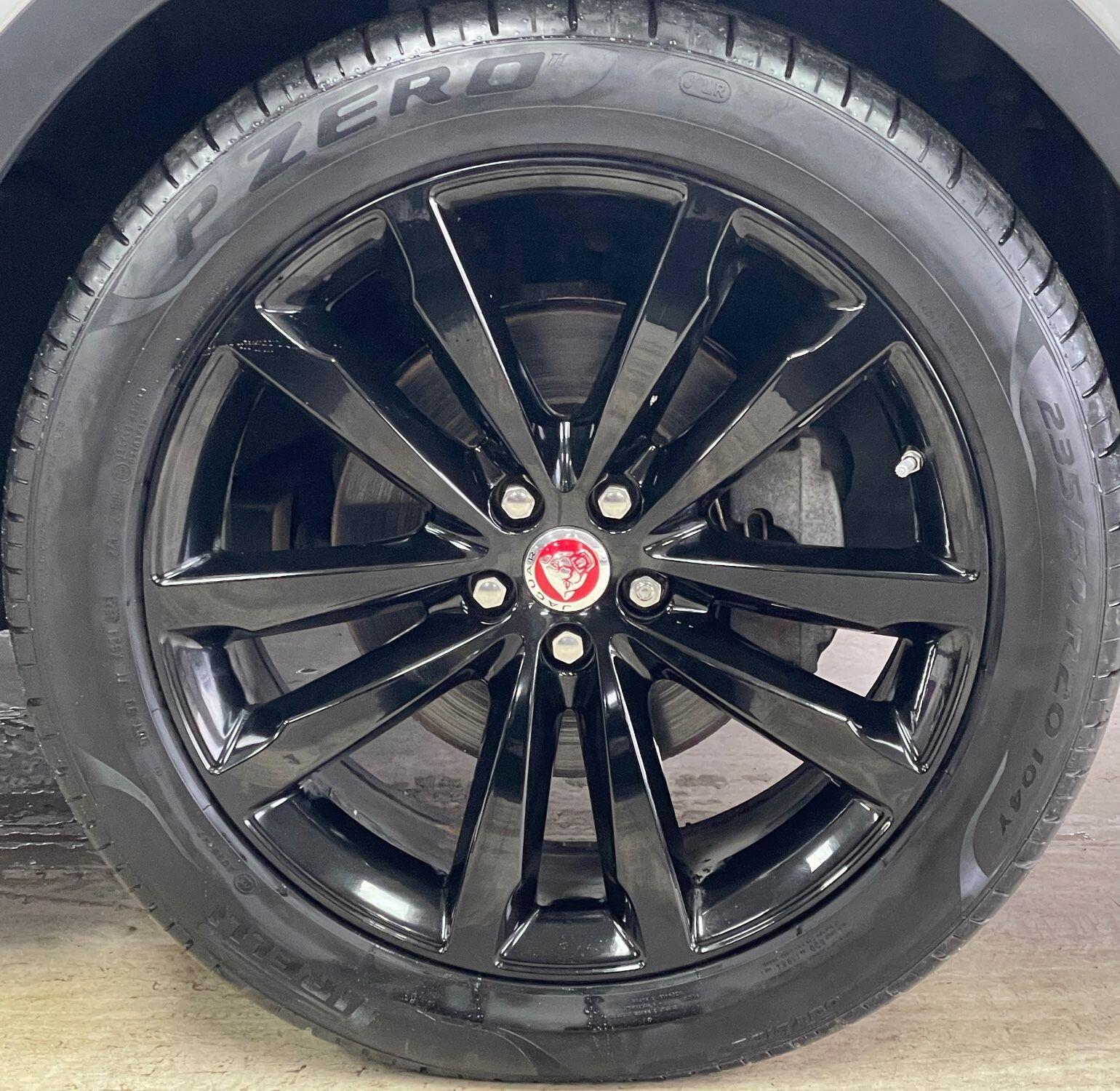 Jaguar E-Pace - Image 14