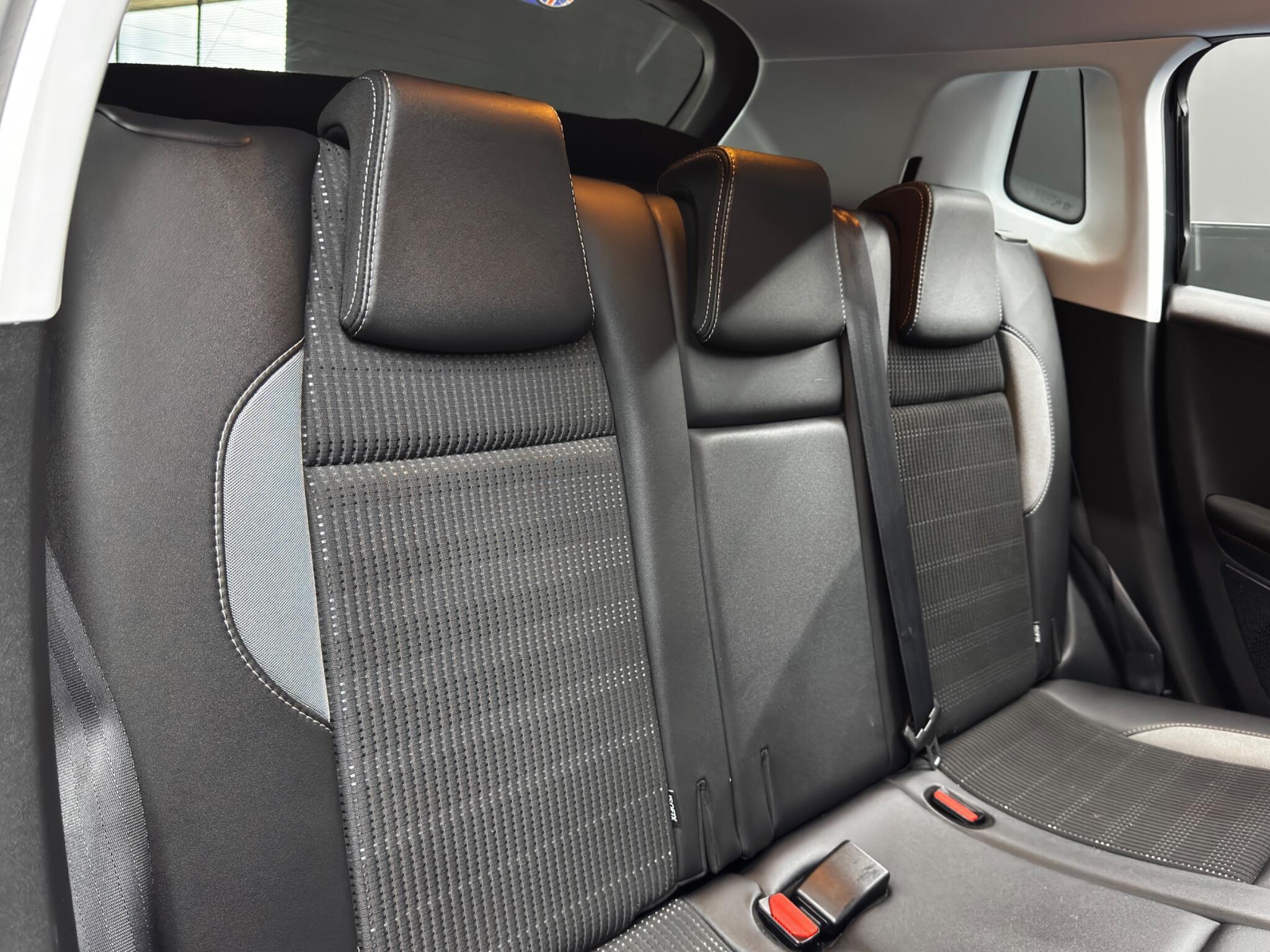 Peugeot 2008 - Image 15