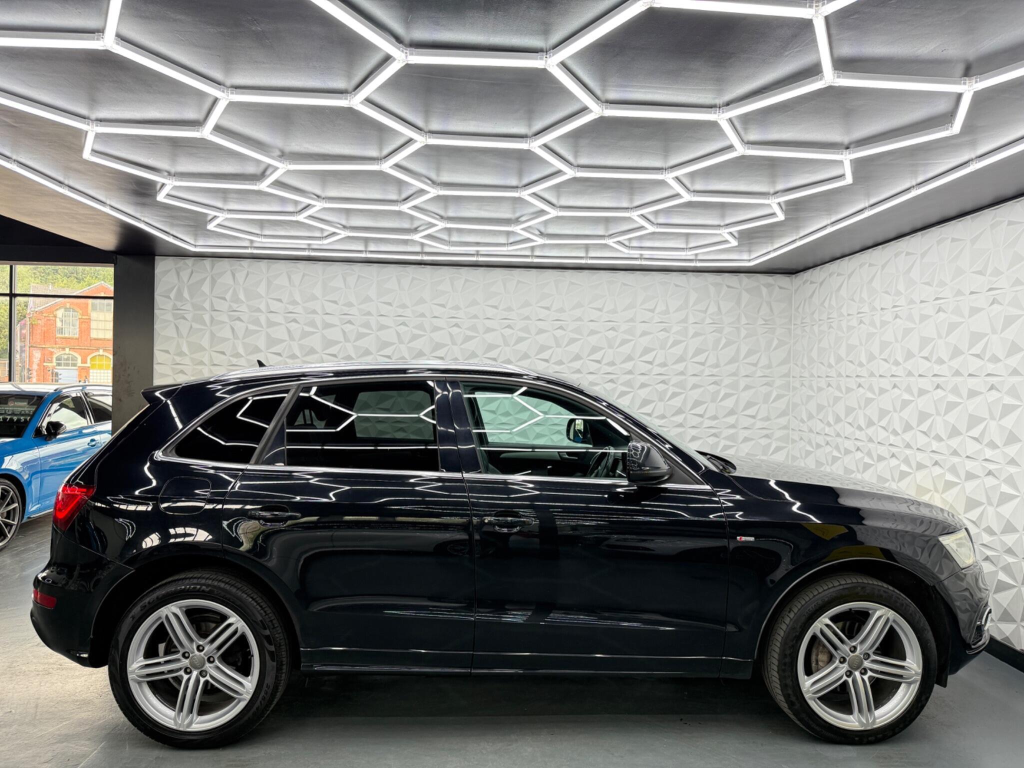 Audi Q5 - Image 15