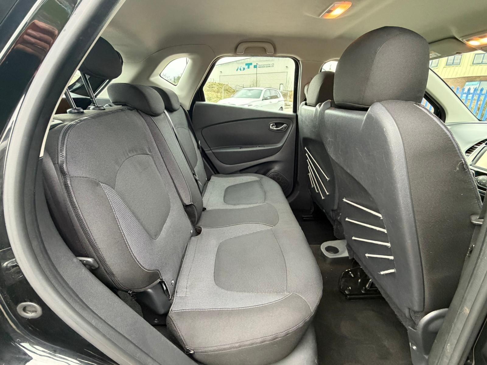 Renault Captur - Image 24