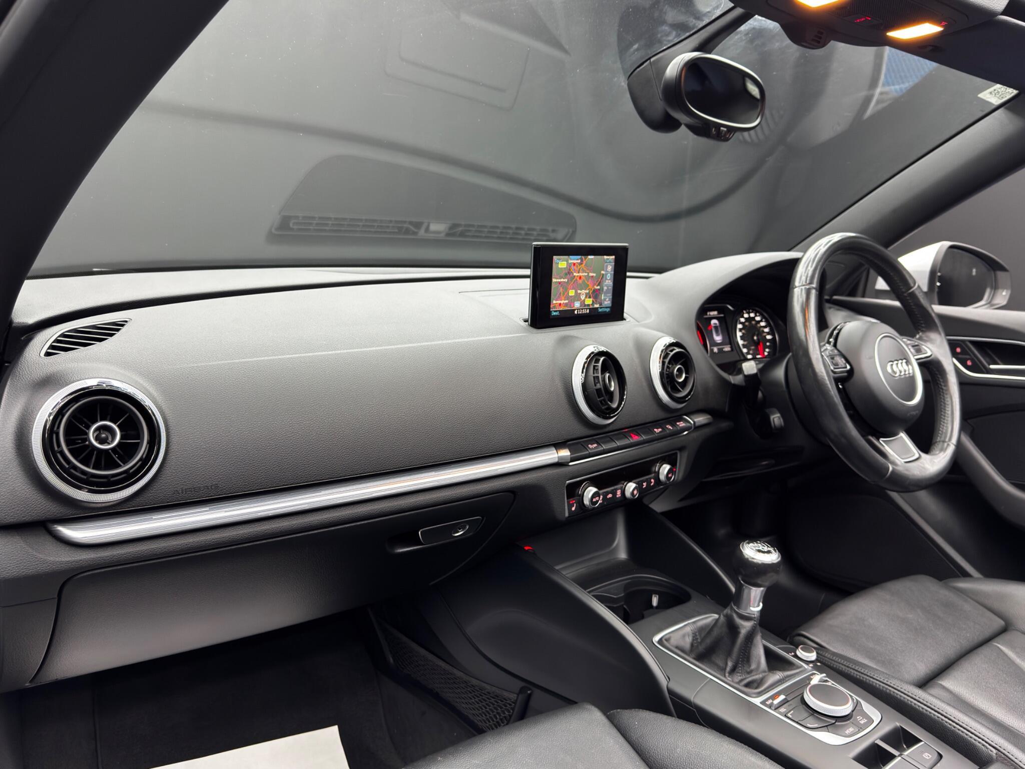 Audi A3 CABRIOLET - Image 11