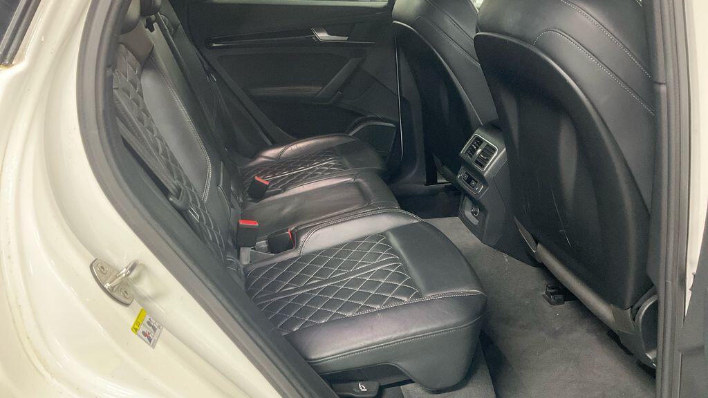 Audi Q5 - Image 8