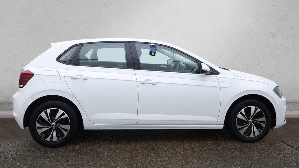 Volkswagen Polo - Image 8