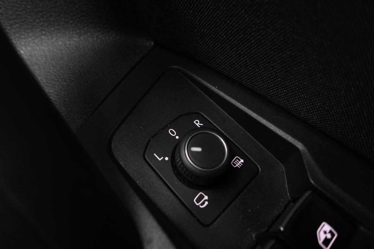 Volkswagen Tiguan - Image 48