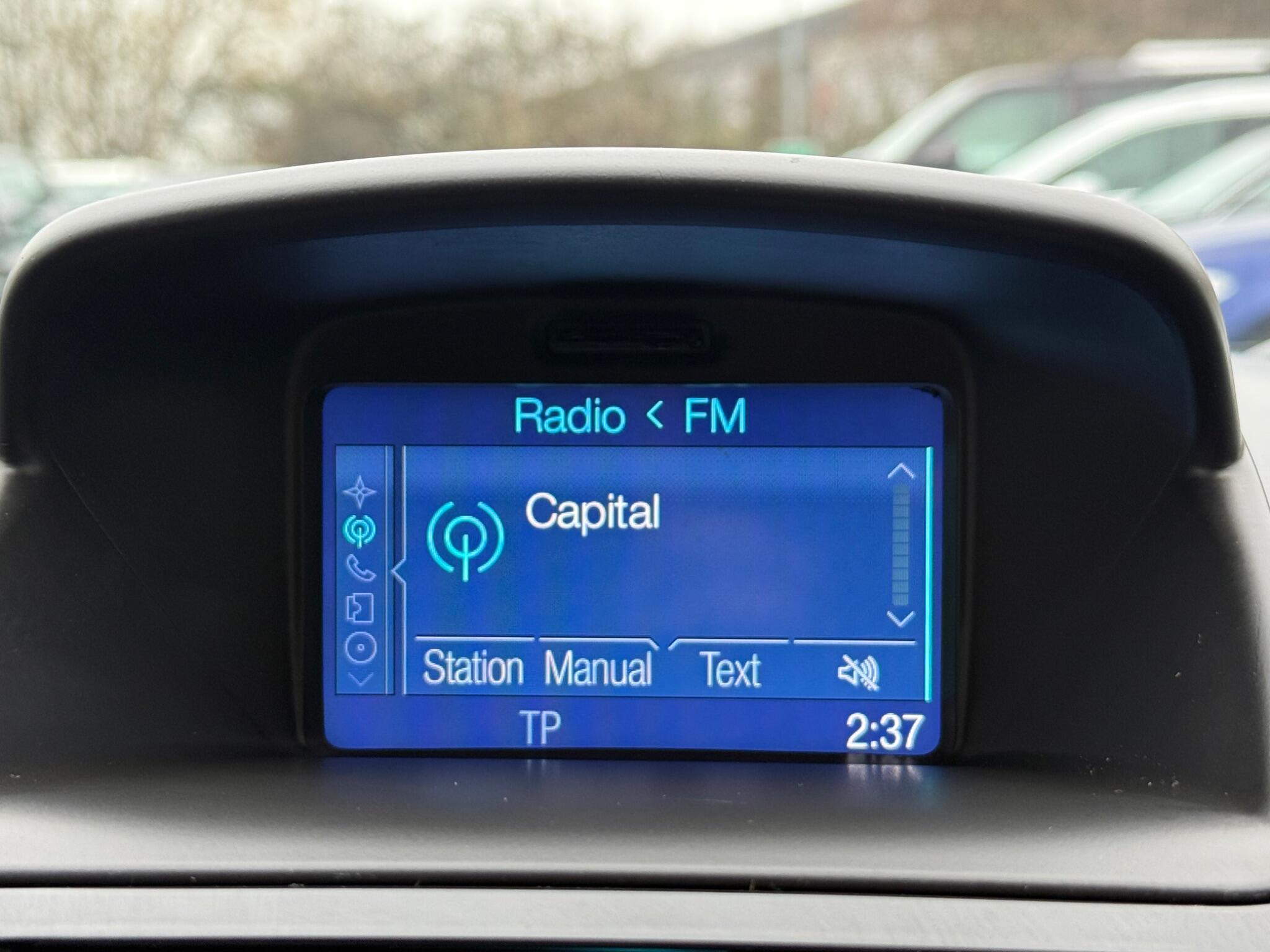 Ford Fiesta - Image 29