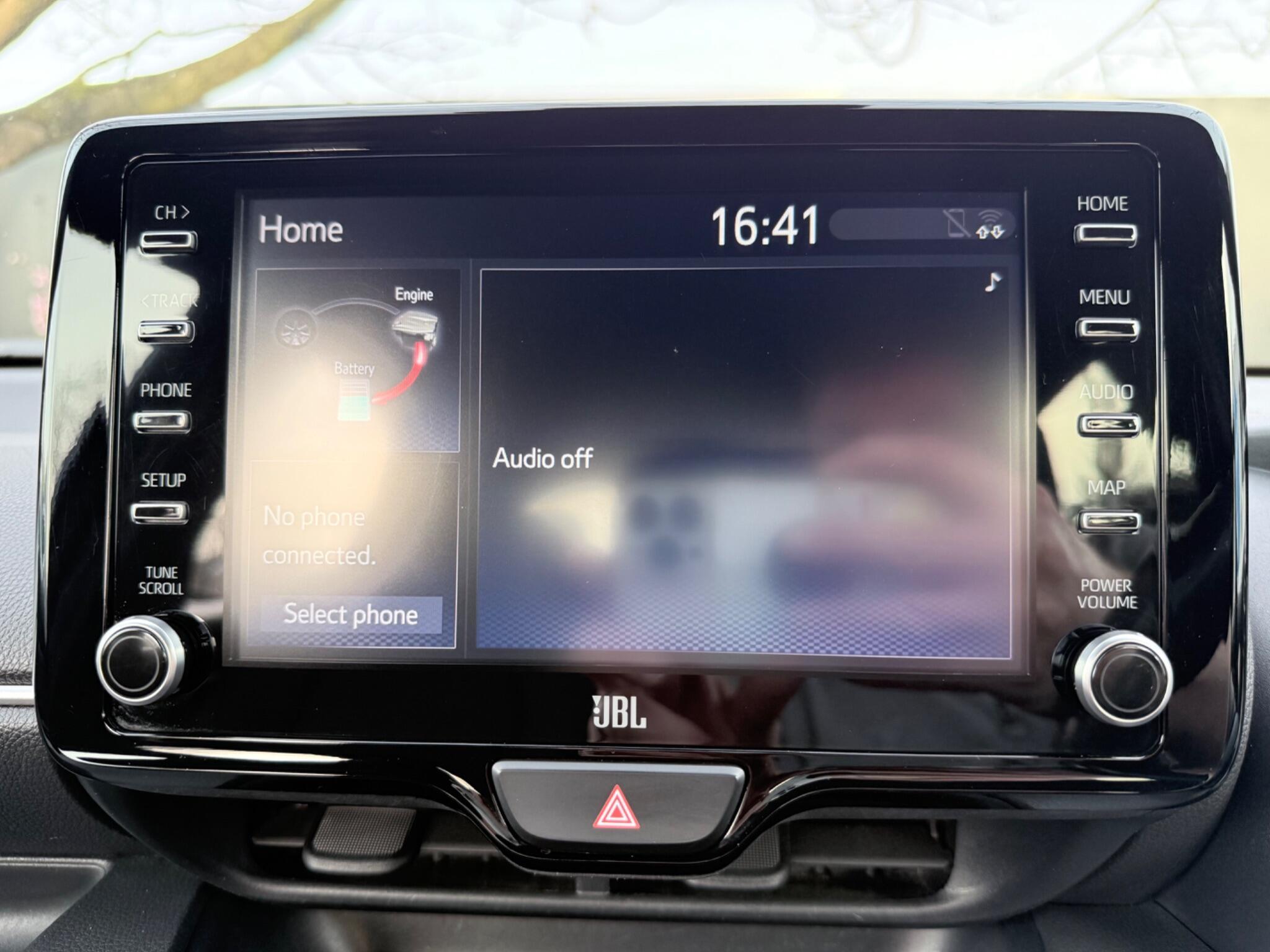 Toyota Yaris - Image 18