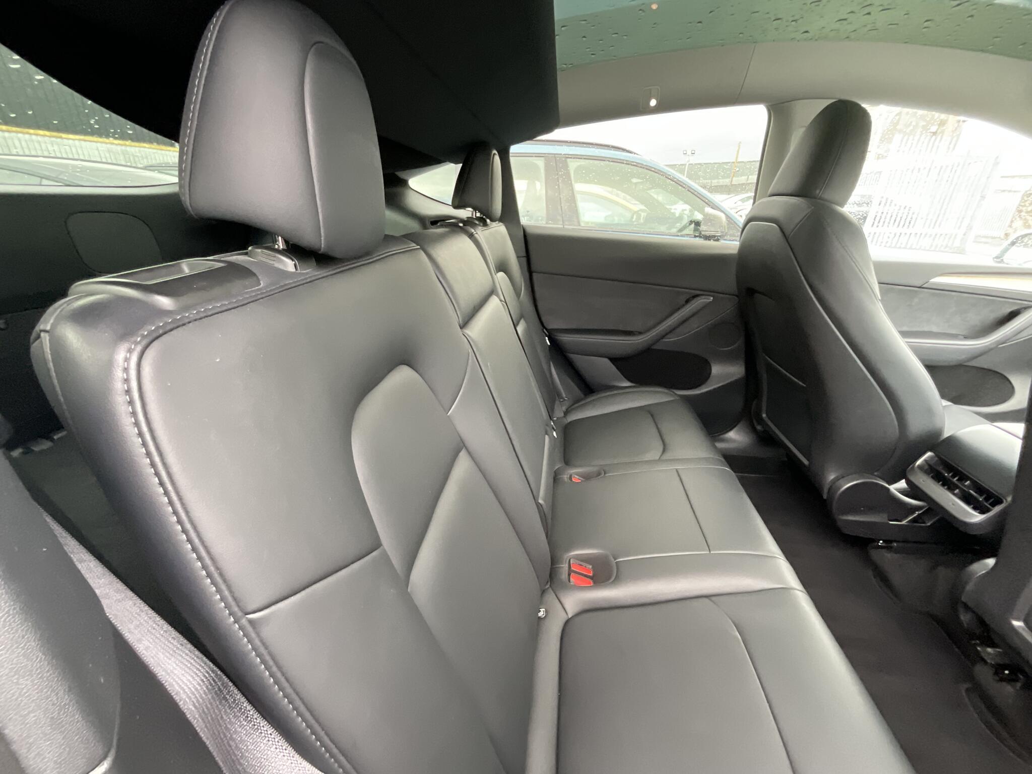 Tesla Model Y - Image 7