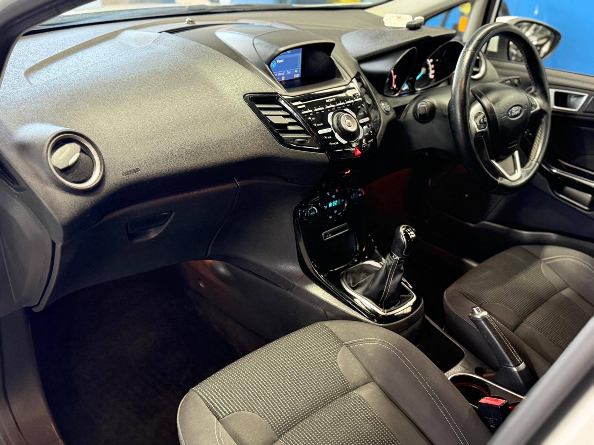 Ford Fiesta - Image 39