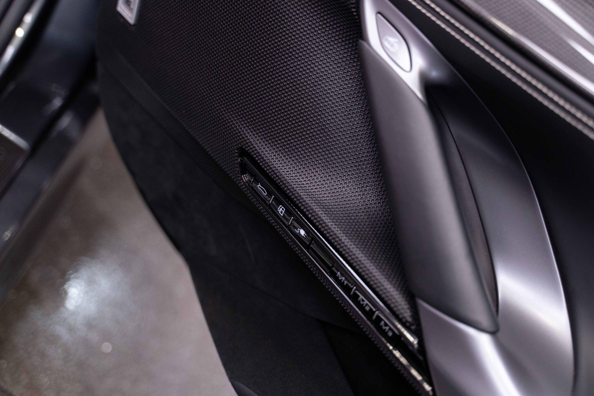 Ferrari SF90 Spider - Image 37