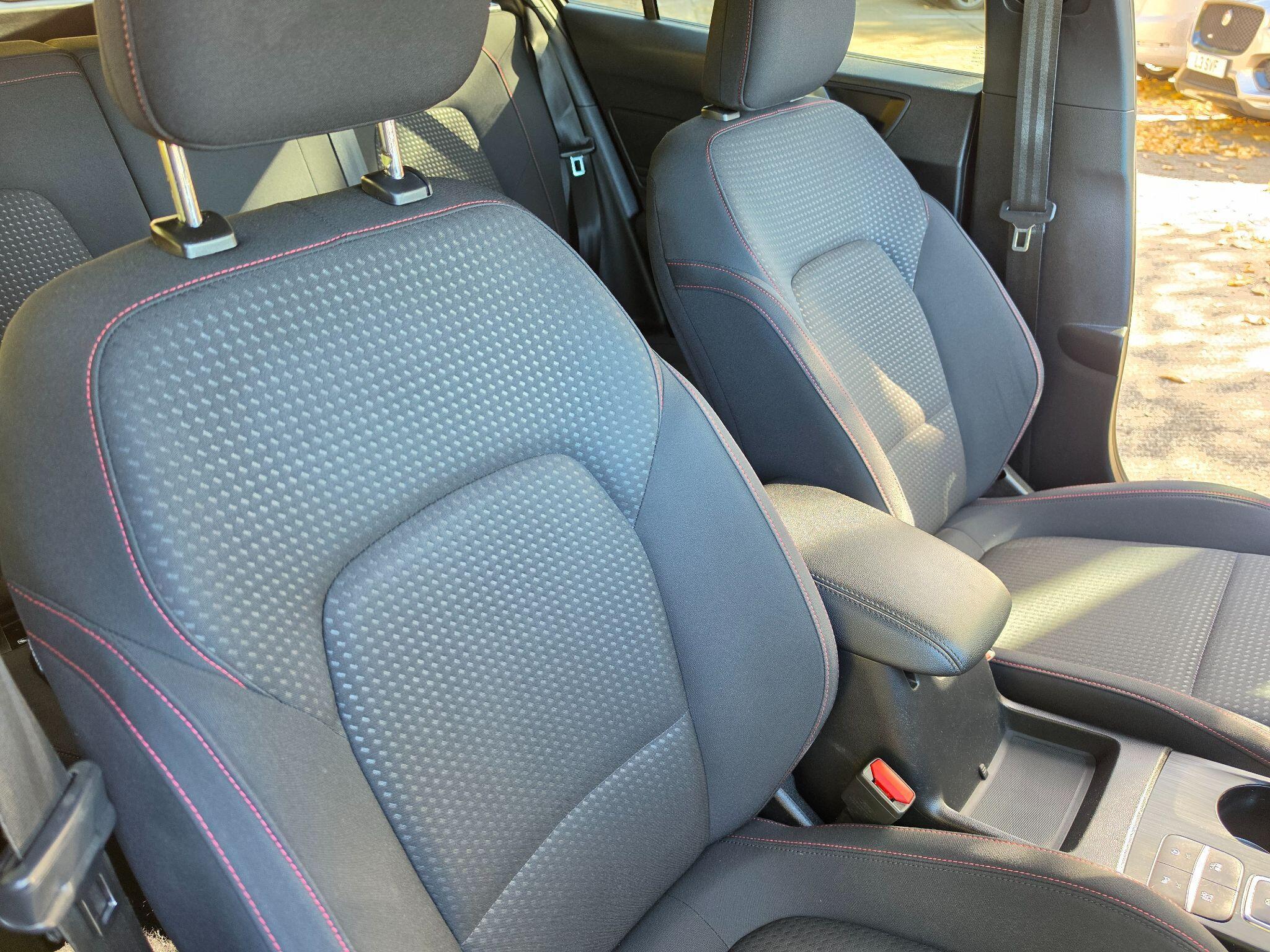Ford Focus - Image 17
