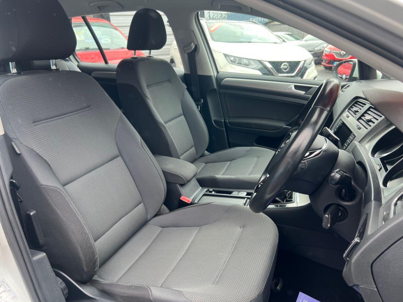 Volkswagen Golf - Image 15