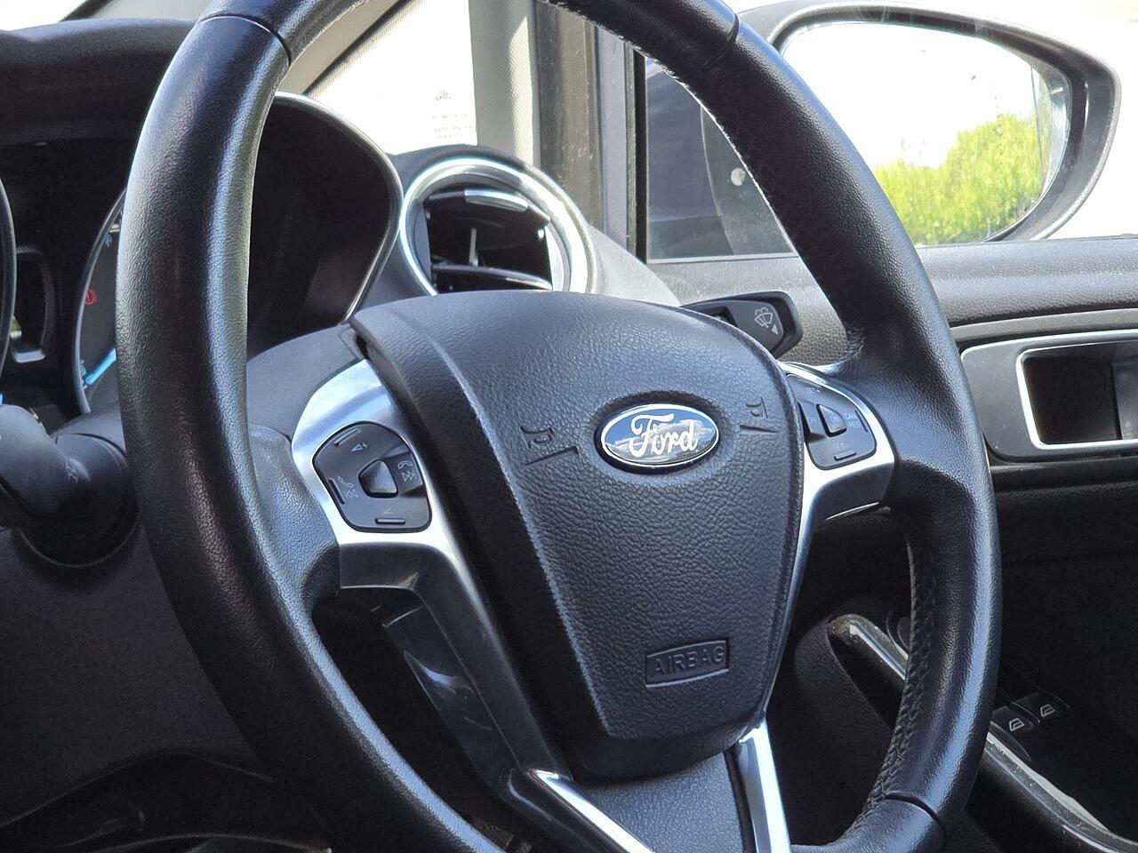 Ford Fiesta - Image 5