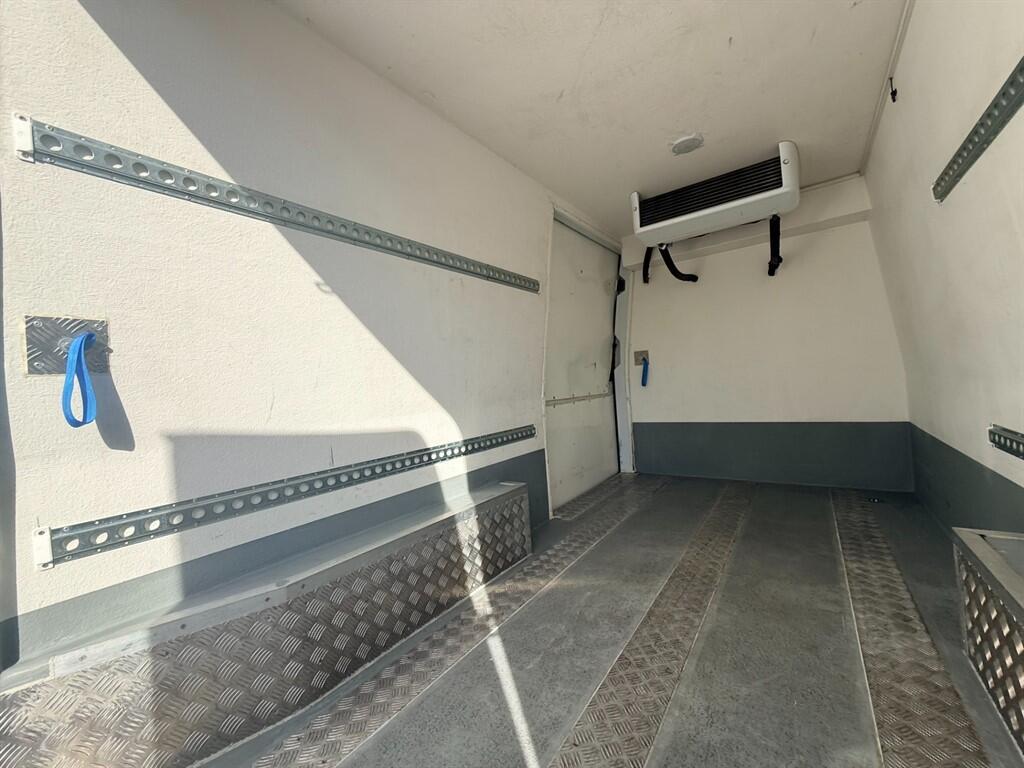 Mercedes Sprinter - Image 8