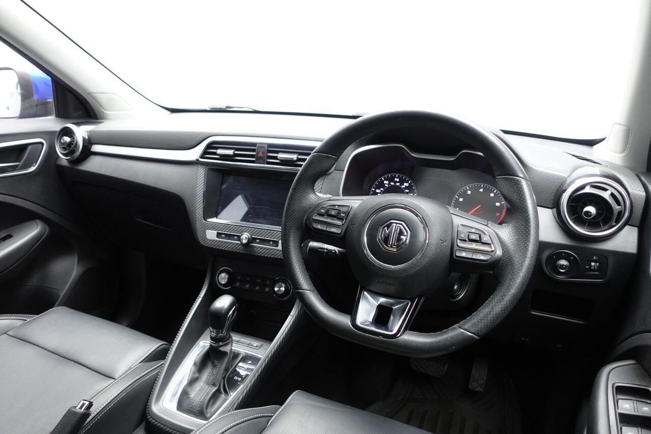 MG MG ZS - Image 16